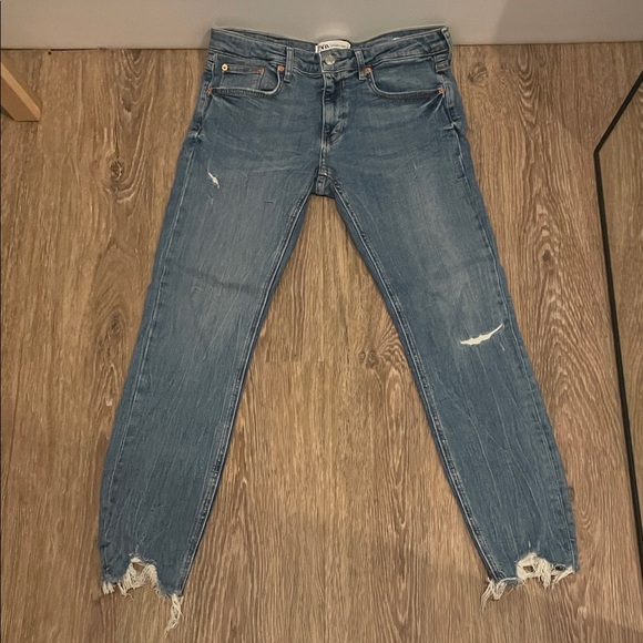 Zara Distressed stretch tight sexy Blue Jeans size 12 but fits like an 8 - Picture 9 of 14